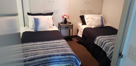 Circle Luxury Holidays - Accommodation 4U 13