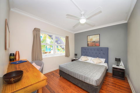 Backpackers In Paradise 18-35 Hostel - Accommodation 4U 1
