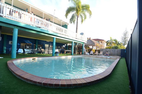 Backpackers In Paradise 18-35 Hostel - Accommodation 4U 22