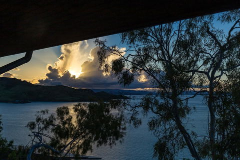 Shorelines - Accommodation 4U 35