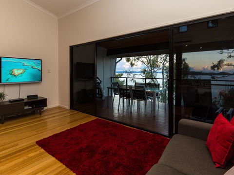 Shorelines - Accommodation 4U 27