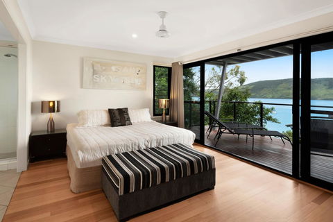 Shorelines - Accommodation 4U 4