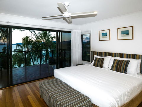 Shorelines - Accommodation 4U 28