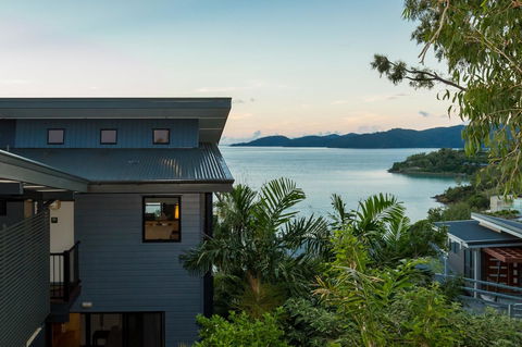 Shorelines - Accommodation 4U 24