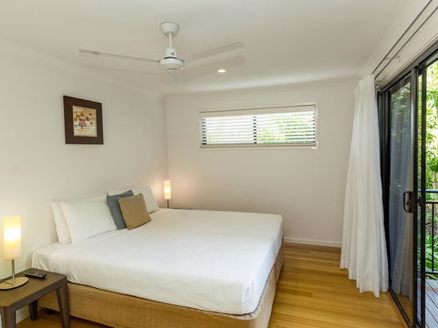 Shorelines - Accommodation 4U 43