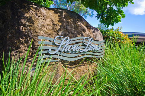Shorelines - Accommodation 4U 16