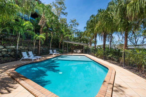 Shorelines - Accommodation 4U 17
