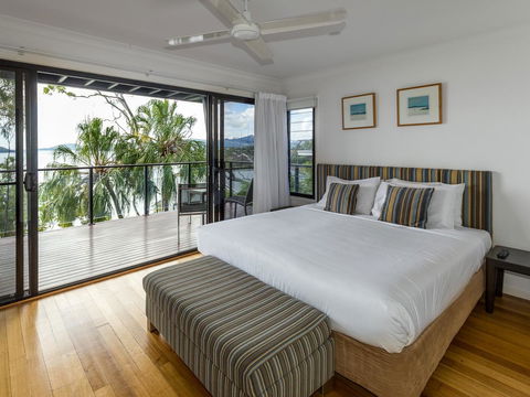 Shorelines - Accommodation 4U 38