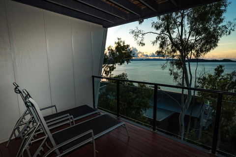 Shorelines - Accommodation 4U 32
