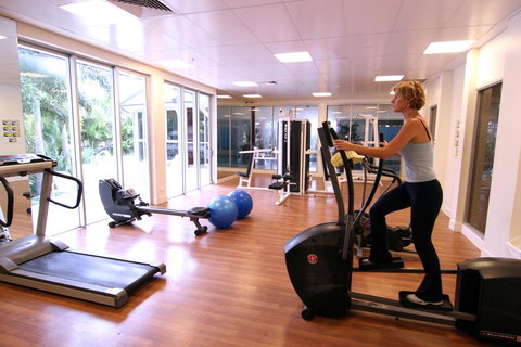 Mantra Towers Of Chevron - Accommodation 4U 3