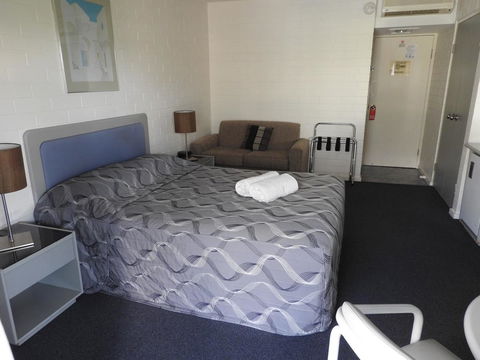 Dalby Manor Motor Inn - Accommodation 4U 11