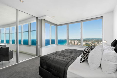 Q1 Resort & Spa - Official - Accommodation 4U 35