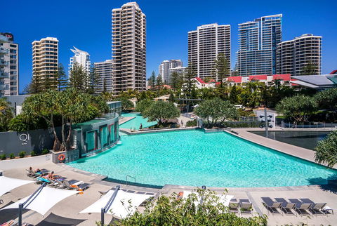 Q1 Resort & Spa - Official - Accommodation 4U 3