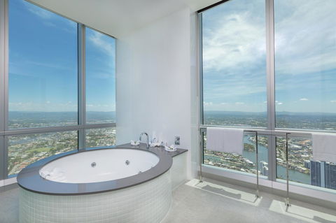 Q1 Resort & Spa - Official - Accommodation 4U 28