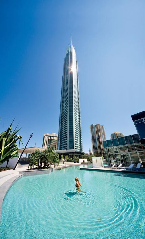 Q1 Resort & Spa - Official - Accommodation 4U 0