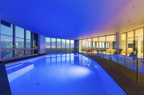 Q1 Resort & Spa - Official - Accommodation 4U 16