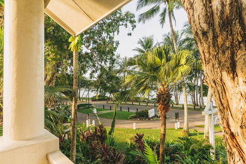 The Reef House Adults Retreat - Enjoy 28 Complimentary Inclusions - Accommodation 4U 9