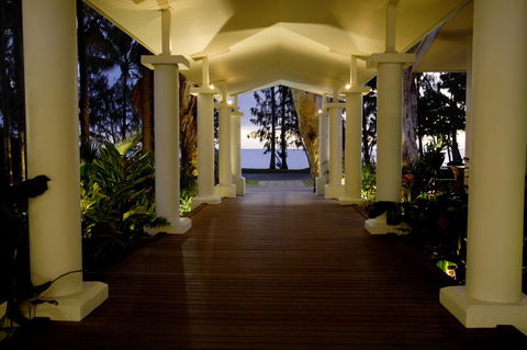 The Reef House Adults Retreat - Enjoy 28 Complimentary Inclusions - Accommodation 4U 13