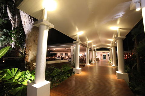 The Reef House Adults Retreat - Enjoy 28 Complimentary Inclusions - Accommodation 4U 6