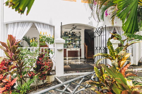 The Reef House Adults Retreat - Enjoy 28 Complimentary Inclusions - Accommodation 4U 14