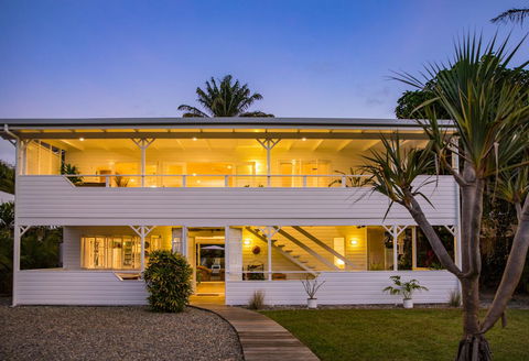 Jamaica Beach House - Accommodation 4U 24