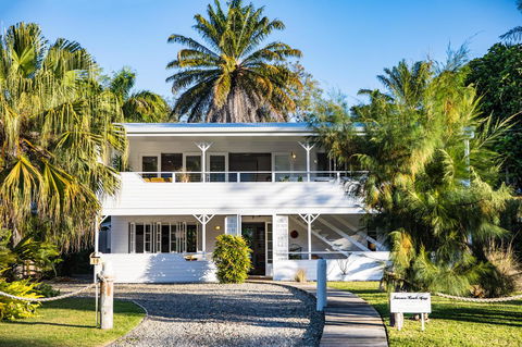 Jamaica Beach House - Accommodation 4U 0