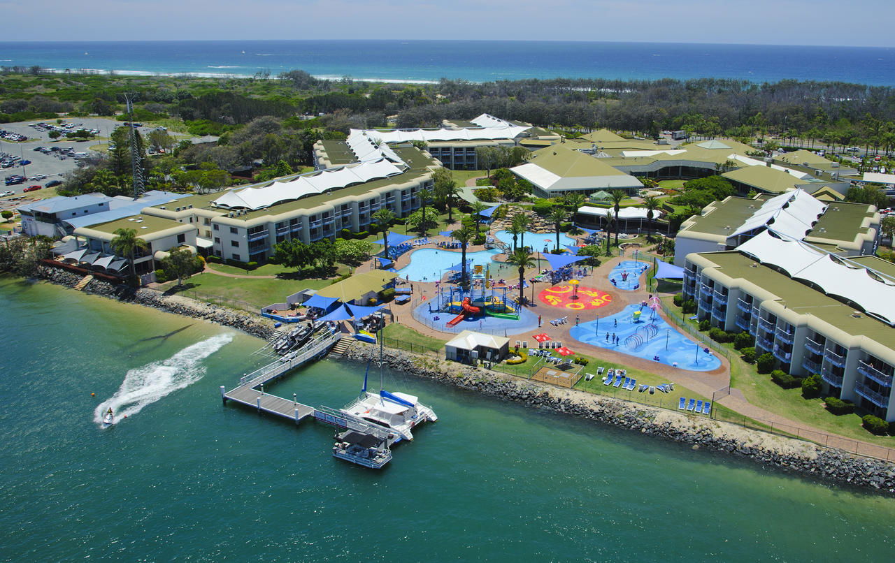Main Beach QLD Accommodation 4U