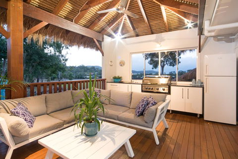 Whitsunday Luxury Homes - Accommodation 4U 2