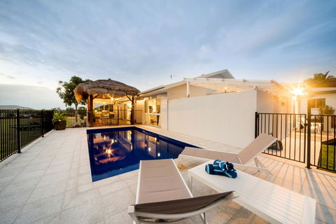 Whitsunday Luxury Homes - Accommodation 4U 3