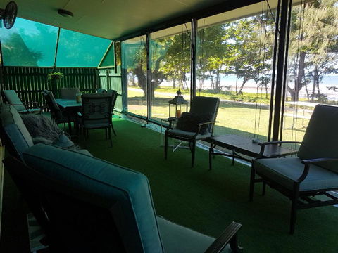 King Reef Resort - Accommodation 4U 14