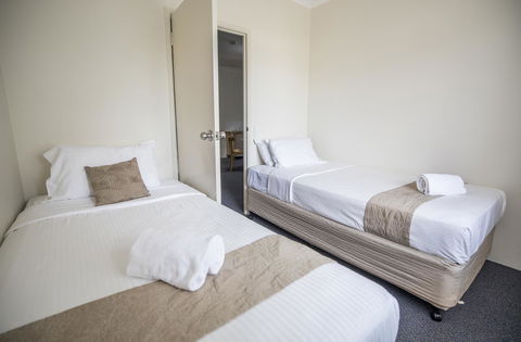 Emerald Maraboon Motor Inn - Accommodation 4U 27