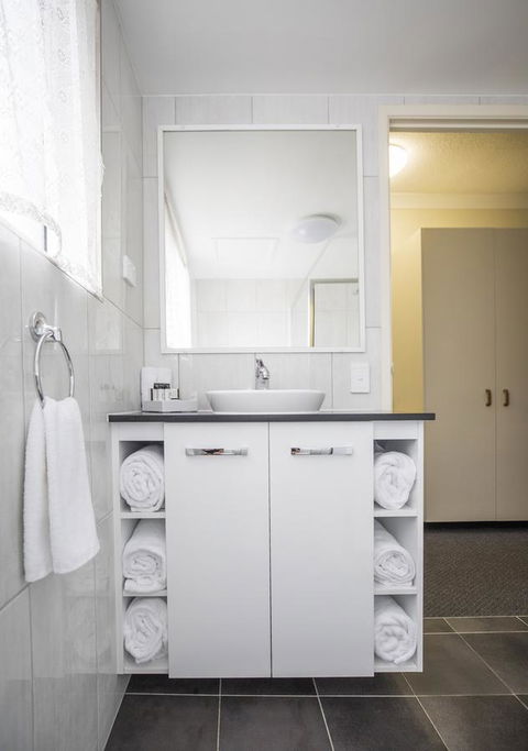 Emerald Maraboon Motor Inn - Accommodation 4U 24