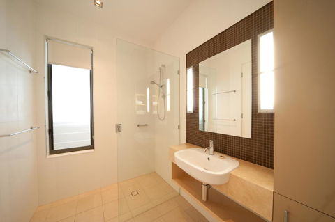 The Boathouse Apartments - Accommodation 4U 13