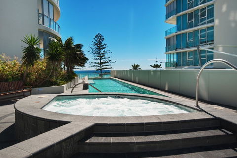 Reflections Tower Two - Accommodation 4U 0