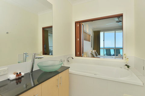 Bellevue At Trinity Beach - Accommodation 4U 5