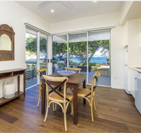 Reflections Amber Villa - Accommodation 4U