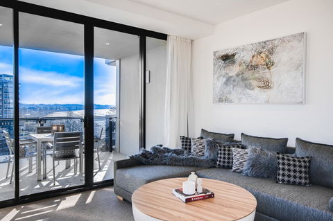 Iconic Kirra Beach Resort - Accommodation 4U 40