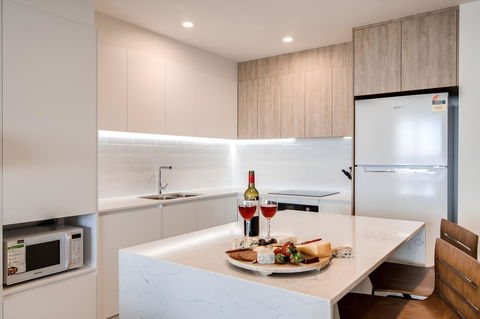 Iconic Kirra Beach Resort - Accommodation 4U 41