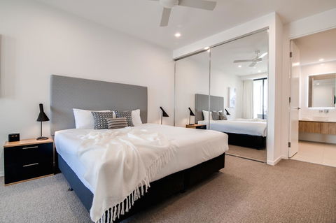 Iconic Kirra Beach Resort - Accommodation 4U 1