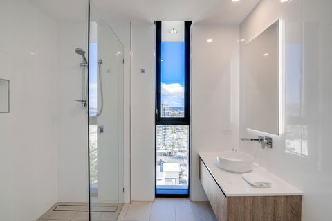 Iconic Kirra Beach Resort - Accommodation 4U 29