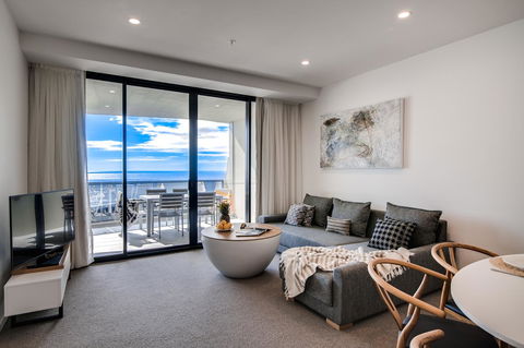 Iconic Kirra Beach Resort - Accommodation 4U 36