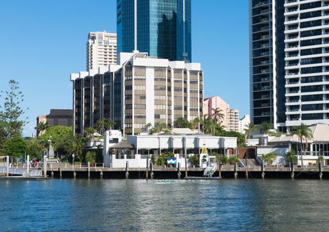 Tiki Hotel Apartments Surfers Paradise - Accommodation 4U 4