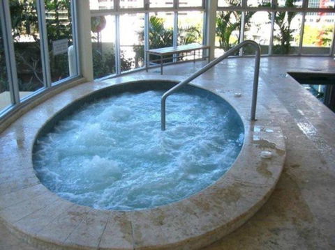 Beach Stay - Ocean & Riverview Resort Chevron Renaissance Central Surfers Paradise - Accommodation 4U 22