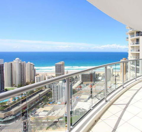 Beach Stay - Ocean & Riverview Resort Chevron Renaissance Central Surfers Paradise - Accommodation 4U 0