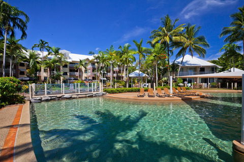Coral Sands Beachfront Resort - Accommodation 4U 32