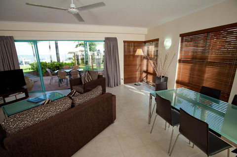 Coral Sands Beachfront Resort - Accommodation 4U 9