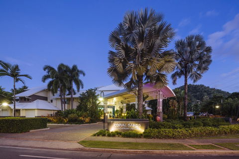 Coral Sands Beachfront Resort - Accommodation 4U 16