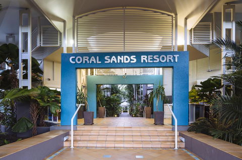 Coral Sands Beachfront Resort - Accommodation 4U 17
