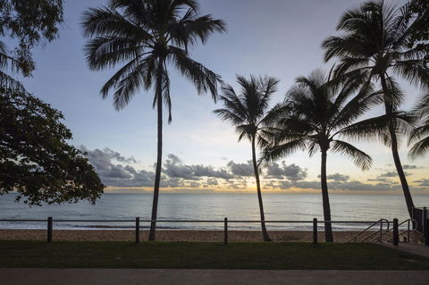 Coral Sands Beachfront Resort - Accommodation 4U 29
