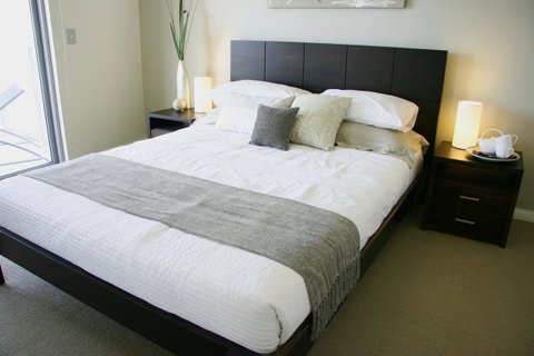 Proximity Waterfront Apartments - Accommodation 4U 36